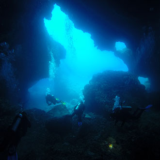 Дайвинг в Черногории Подводная пещера Slatka Pecina